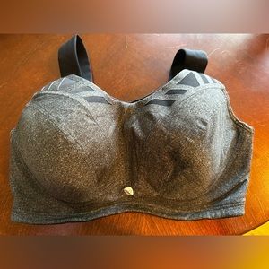 Livi Active High Impact Sports Bra